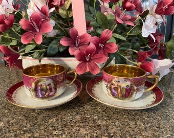 Vintage Tschechoslowakei Mokkatasse Set / Espressotasse / Teetasse / Opalisierend / Lusterware / Fragonard Medaillon / Innengold / 1930er Jahre / 2er-Set