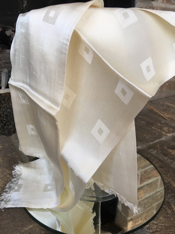 Vintage Creamy White Textured Silk Men’s Scarf/Gen