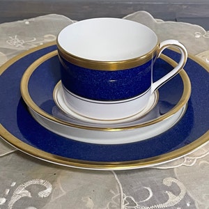 Vintage COALPORT Athlone - Xícara de chá azul com pires e prato de sobremesa/Xícara de café com fundo plano/Azul e dourado/Porcelana inglesa/Inglaterra/Conjunto de 3