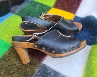 1970s vintage clogs open toe wooden heels blue leather