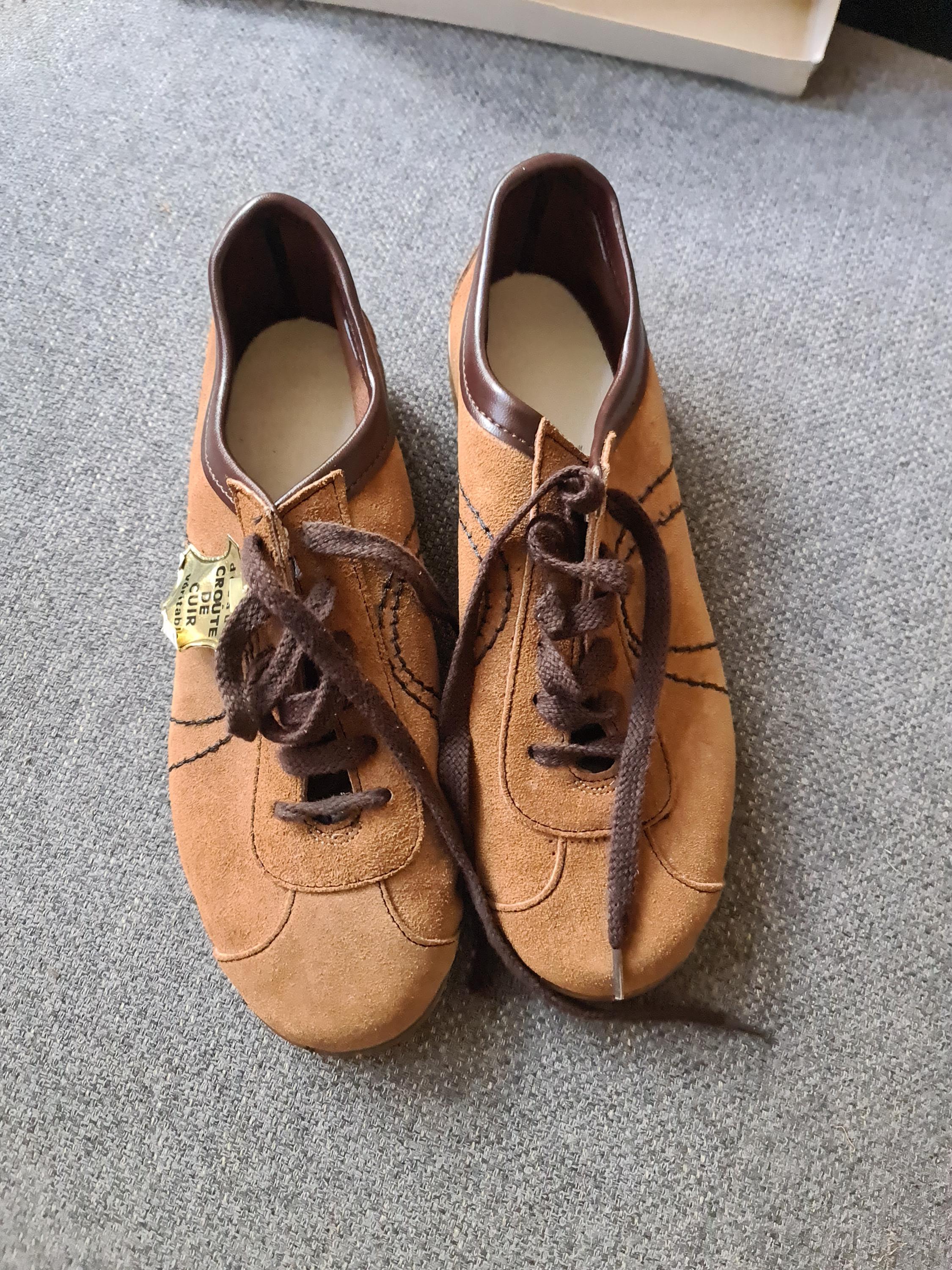 Deadstock Vintage Clarive Buggy 1970s 1980s. Suede, Rubber Soles