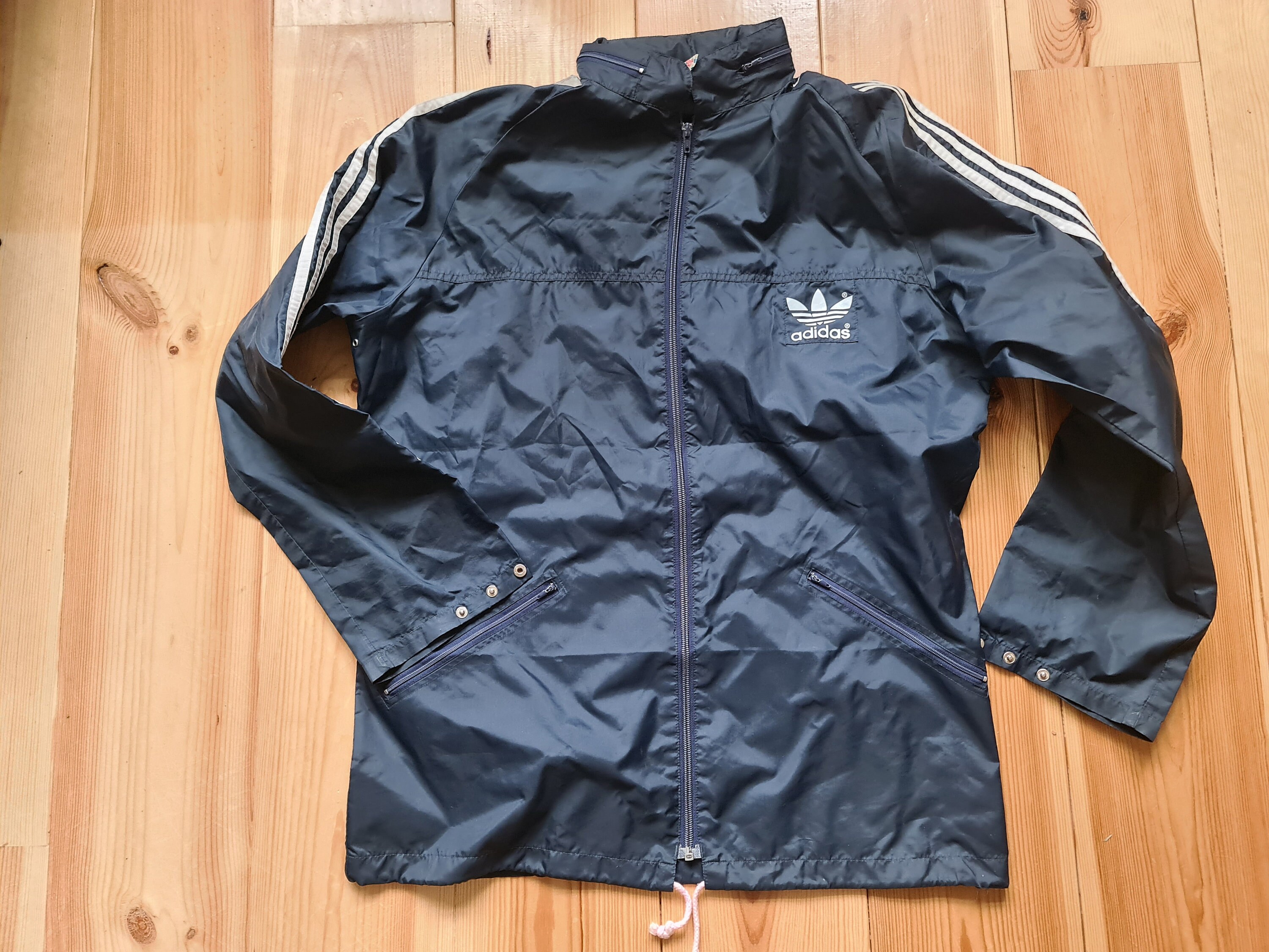Buitenboordmotor pijn doen onduidelijk Adidas Vintage Trefoil Logo 1970 1980 Raincoat Rain Jacket - Etsy Buitenboordmotor pijn doen onduidelijk Adidas Vintage Trefoil Logo 1970 1980 Raincoat Rain Jacket - Etsy