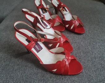 Vintage 1980s pumps heels red leather size eu 39 and 40