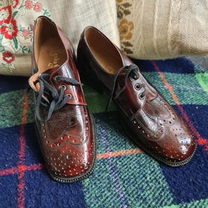 Deadstock Landa Shoe vintage leather lace shoes unworn patent leather