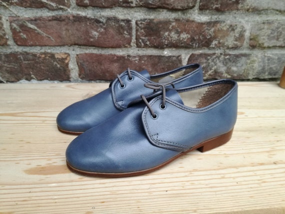 Vintage deadstock 60s kids lace shoes size 31 footwear new old stock leather shoes 60s 70s deadstock shoes Vintage deadstock 60s kids lace shoes size 31 footwear new old stock leather shoes 60s 70s deadstock shoes