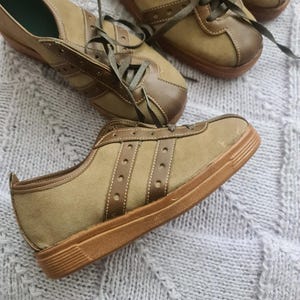 Deadstock vintage sneaker 1970 70s   old stock unworn children Plumting