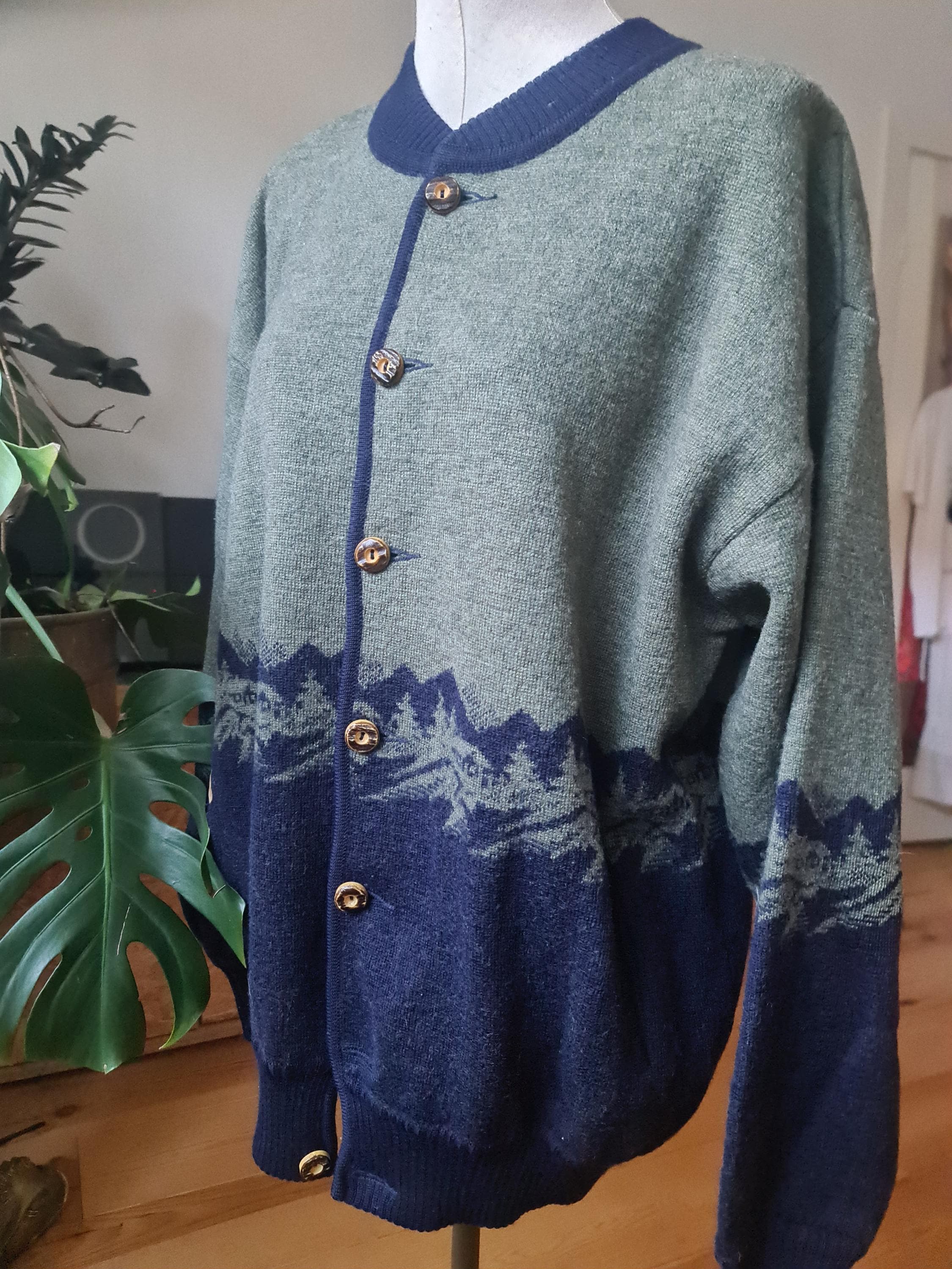 St Peter Trachten - Etsy