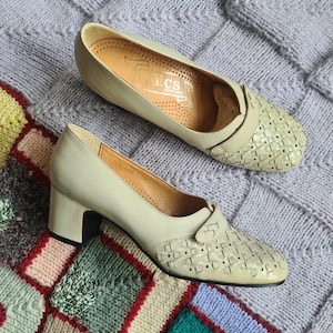 1960 1950 1940 deadstock vintage unworn heels  size on shoe 37 leather made in Pecs Hungary