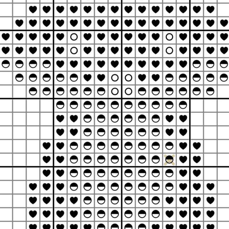 K&ouml;nnte beinhalten: Ein Kreuzstichmuster auf einem wei&szlig;en Rasterhintergrund mit einem sich wiederholenden Design aus schwarzen Herzsymbolen, offenen Kreisen und halb gef&uuml;llten Kreisen. Ein kleines, deutliches Symbol einer Person mit beigem Gesicht und schwarzem Haar ist zu sehen.