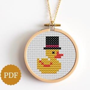 Quietscheentchen mit Zylinder, Kreuzstichmuster, Einfache X-Naht, Winziges Motiv, Einfach für Anfänger, Minimalistisches Design für die Nadelspitze