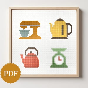 Pode incluir: Impressão artística em ponto cruz emoldurada com quatro ícones de cozinha: uma batedeira, uma chaleira, uma chaleira e uma balança. A obra de arte está em uma moldura de madeira quadrada. A paleta de cores inclui amarelo, vermelho, verde e azul. Também inclui um logotipo PDF.