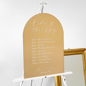 Luxury Arched Wedding Order Of The Day Sign, Order Of Service Timeline Sign - Wedding Décor, Mirror, Pastel, Matt, Pearlescent, Shimmer
