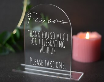 wedding favors sign, Acrylic table Signs, Wedding reception decor, Guesst Favors