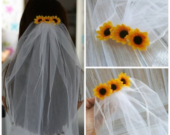 Bachelorette Party Veil,Sunflower Veil, Bridal Party Veil,Bride to be Veil