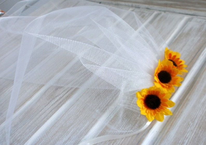 Bachelorette Veil, Bridal Shower Veil, Sunflower Hen Party, Sunflower bride to be Party Veil image 5