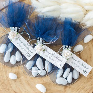 Cadeaux de mariage personnalisés en bonbons aux amandes | Cadeaux de fiançailles pour invités | Couleurs de tulle personnalisables | Vendu par lot