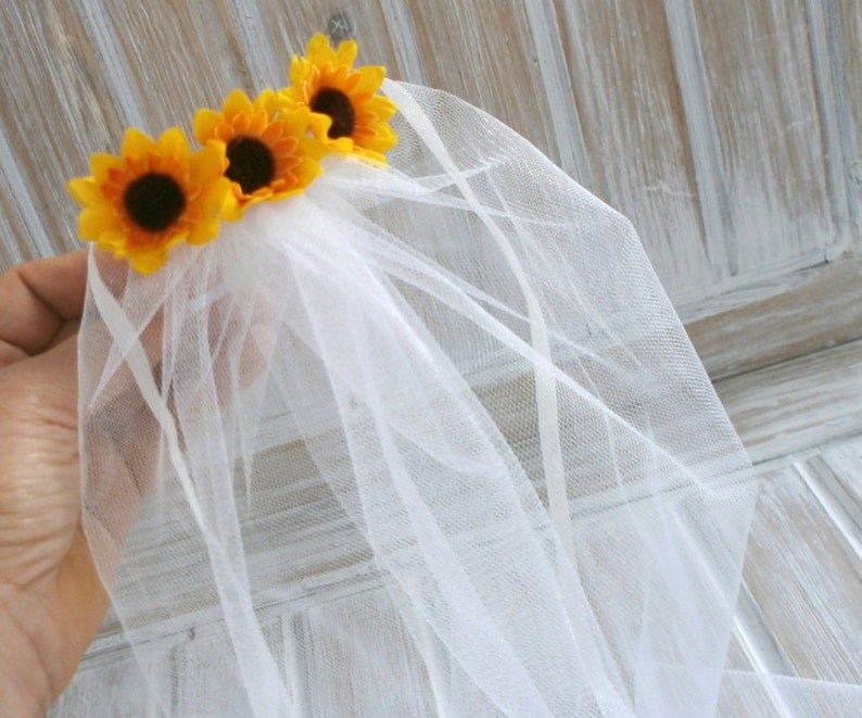 Bachelorette Veil, Bridal Shower Veil, Sunflower Hen Party, Sunflower bride to be Party Veil image 3
