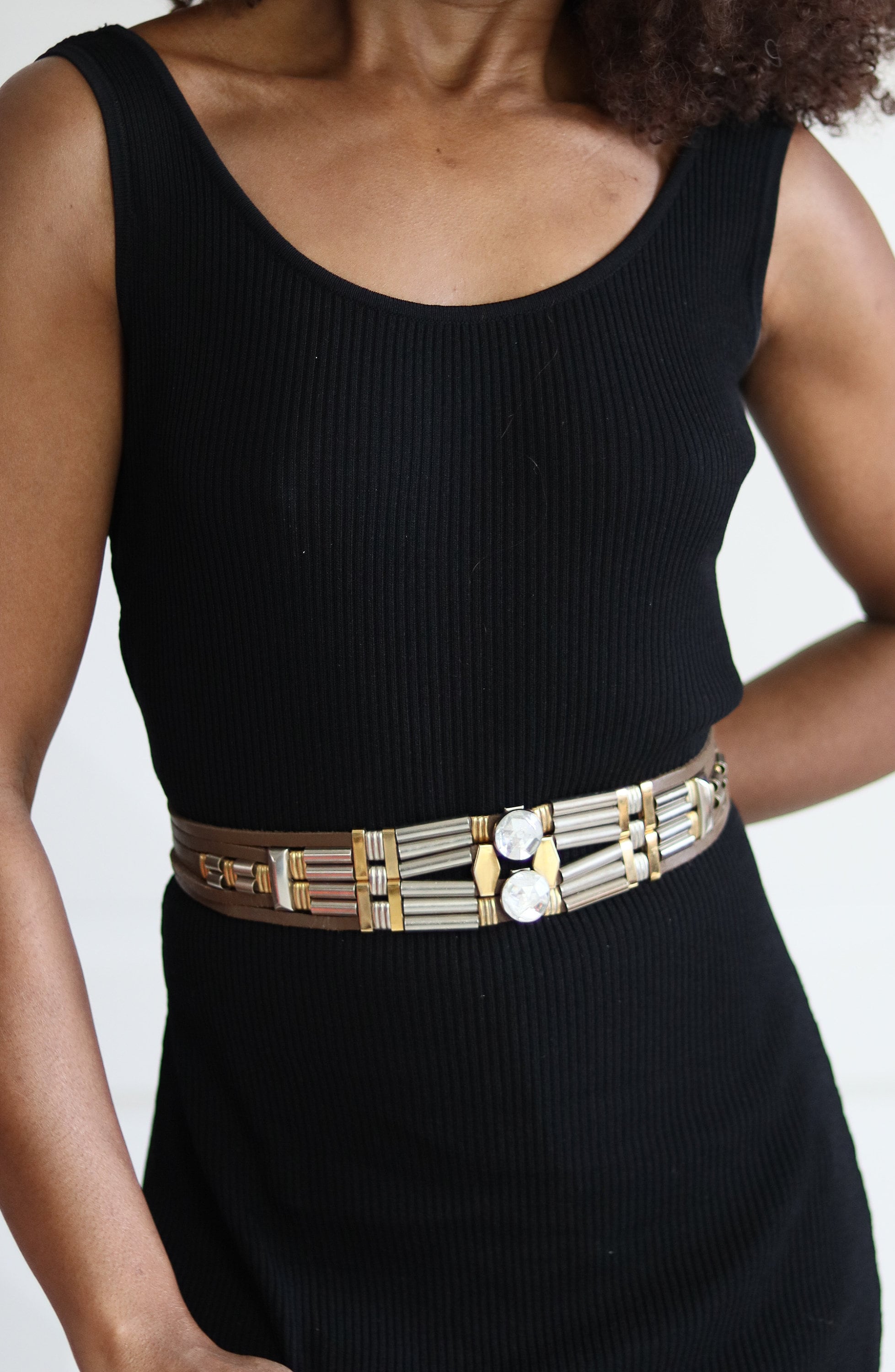 Vintage Tan Taupe Leather Belt Retro Mixed Metal Buckle Size S womens-taupe-suede-belt-with-  main image 3