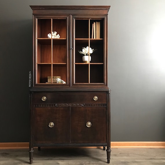 Traditional cheap china cabinet