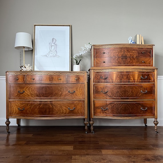 Antique dresser set deals