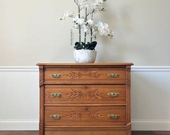 Antique Golden Oak Dresser Early 1900s 5 Drawer Chest Vintage Colonial Revival Bedroom Furniture Solid Wood Storage Cabinet, Wood - Etsy Antique Golden Oak Dresser Early 1900s 5 Drawer Chest Vintage Colonial Revival Bedroom Furniture Solid Wood Storage Cabinet, Wood - Etsy