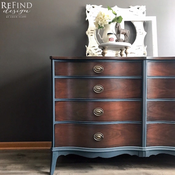 SOLD Antique Hepplewhite Matching Dressers Bedroom Furniture