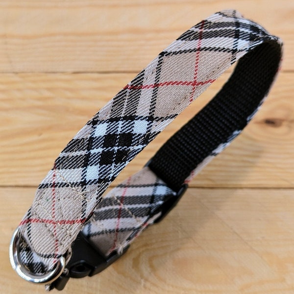 Camel Check Dog Collar