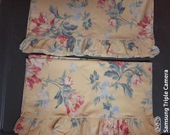 Federe vintage Parsonage di Ralph Lauren-King o Standard-Ruffled Yellow Floral
