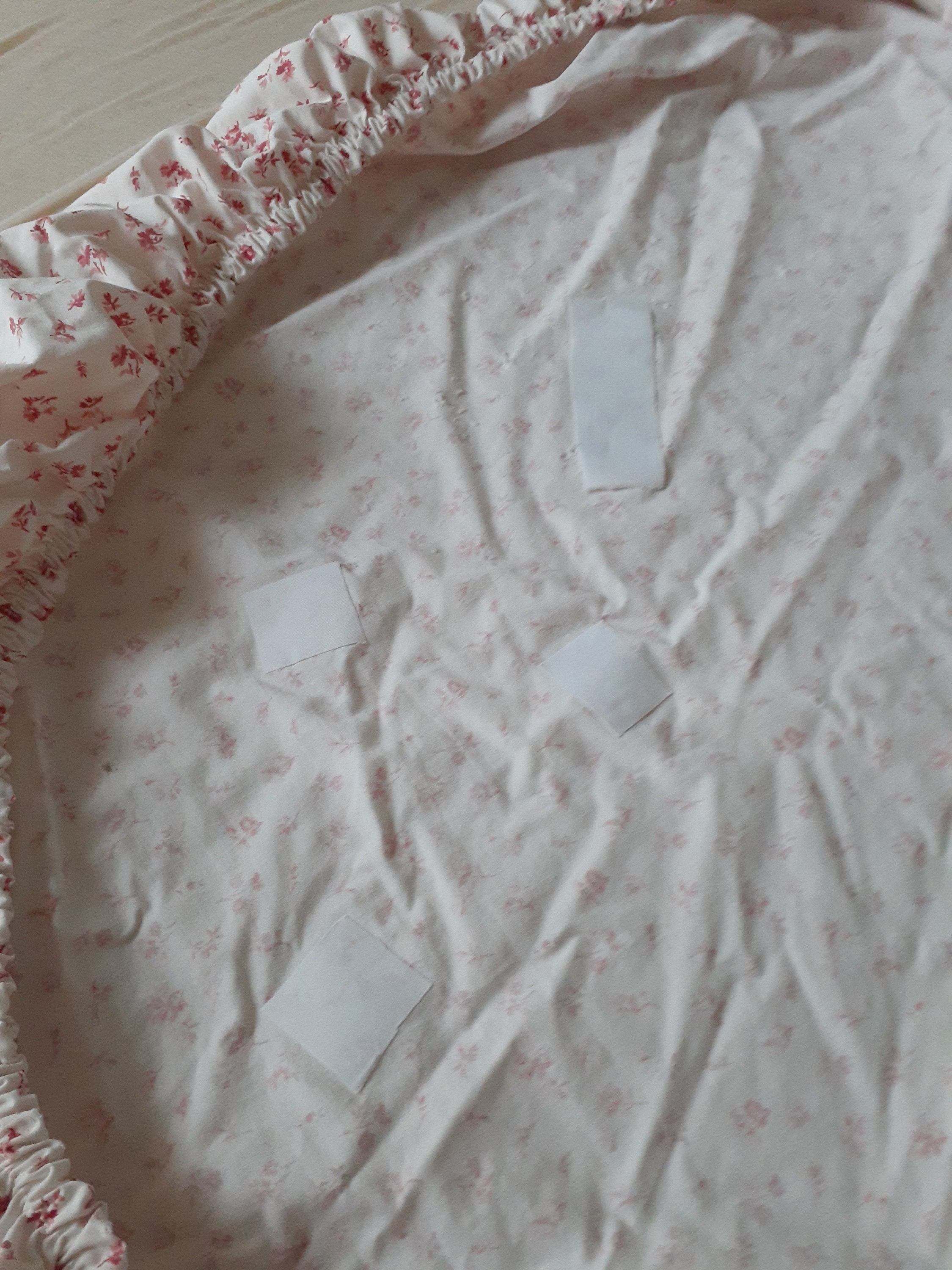 Ralph Lauren Home Colchester Queen Deep Fitted Sheet Red on White in