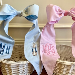 LAST DAY 3/30/25 Monogrammed Seersucker Easter Basket Bow, Bunny Baskets  Bow with Name or Monogram, Personalized Egg Tote Pre-Tied Pretied