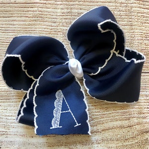 Personalized Medium or Large Moonstitch Hair Bow, Monogram Initial Scalloped Bows, Monogrammed Moon Stitch Hairbow, Custom Edge Hairbows