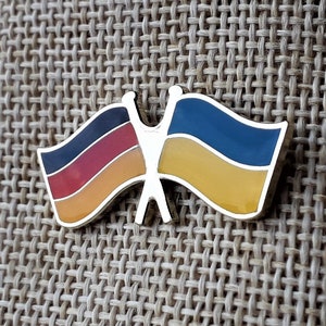 Flag of Ukraine and Germany Badge Ukrainian & German flag Lapel Pin Metal Golden Color DE+UA flag Support Ukraine