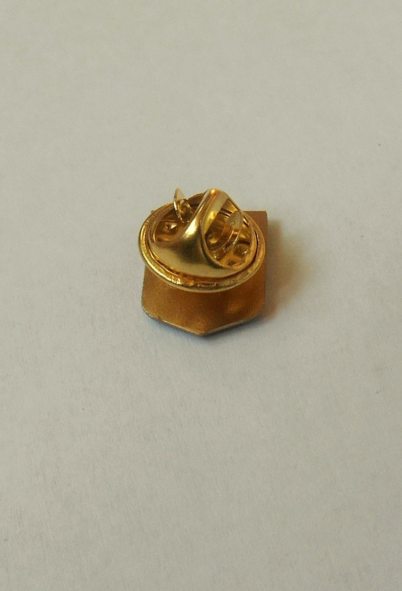 Ukrainian Lapel Pin Tryzub Trident Metal Golden Color - Etsy