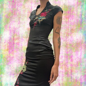 Vintage Karen Millen Silk Oriental style Midi Dress fitted Corset Floral Applique mandarin Collar Split Neck 90s Y2K Pretty Stunning Etsy