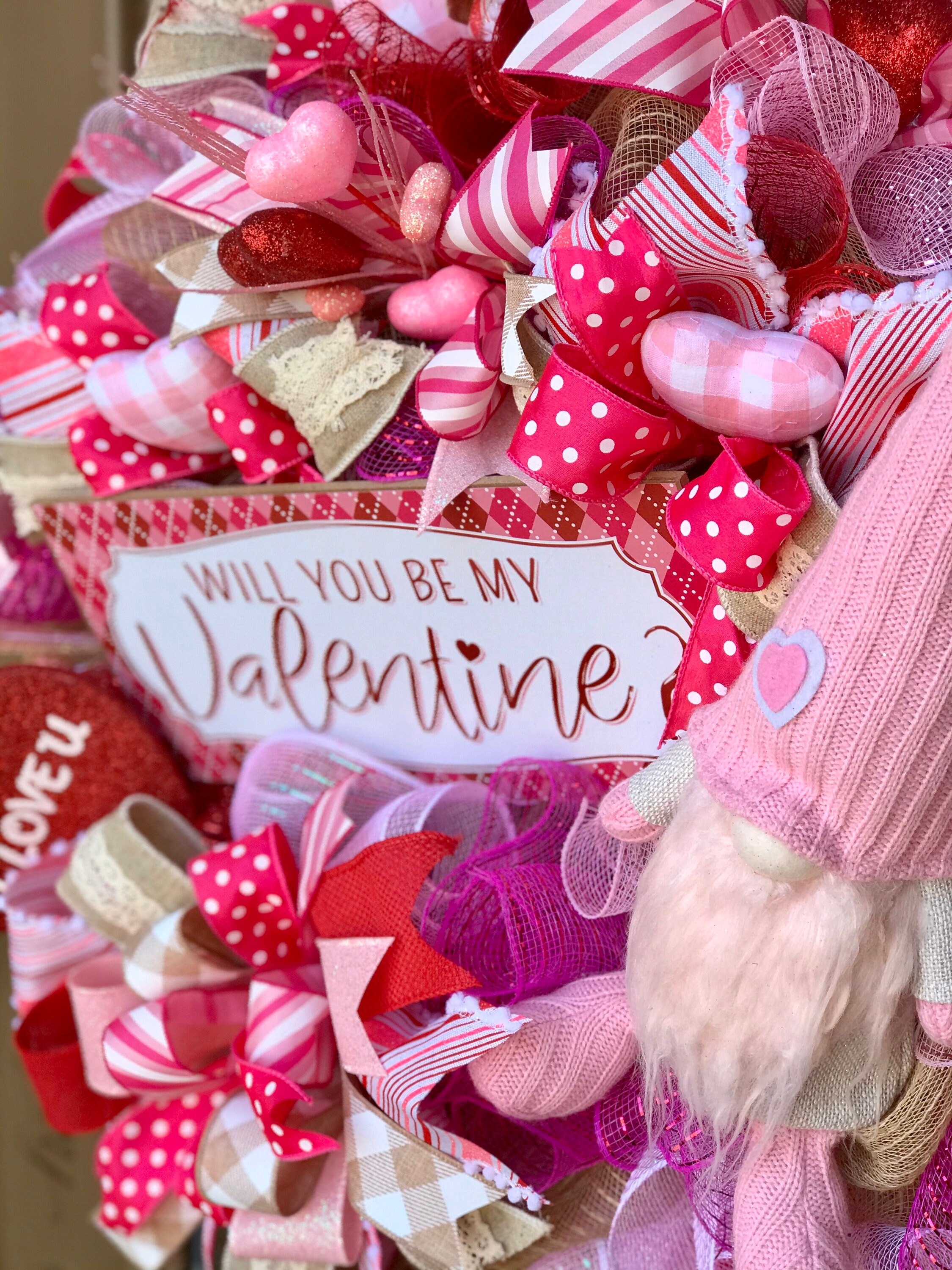 Download Gnome Valentine's Day Wreath, Gnome Valentine's Day Decor ...