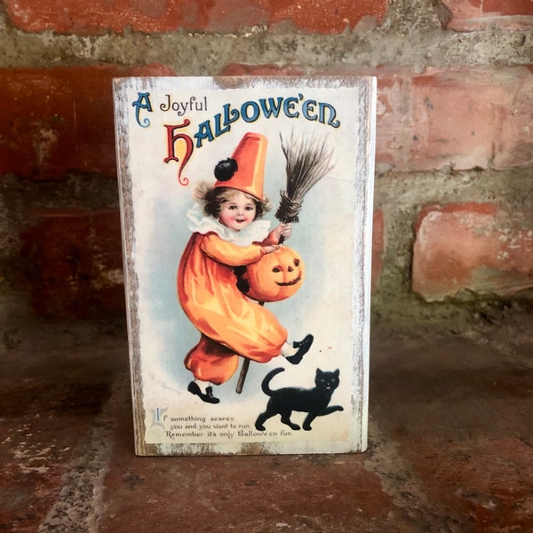 Vintage Halloween Wood Block; Vintage Halloween Sign; Farmhouse Halloween Decoration; Antique Halloween Shelf Sitter; Halloween Hostess Gift