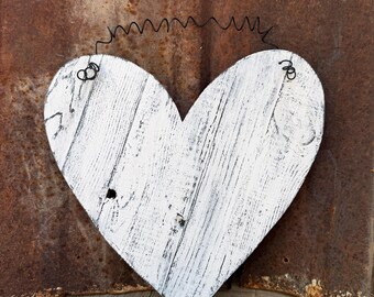 Rustic Wooden Heart Wall Hanging, Shabby Chic Farmhouse Decor, White Washed Wood Heart Sign, Distressed Country Wall Art, Valentine Gift