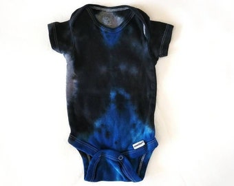 0-3 Month Baby Size Unisex Short Sleeve Tie Dye Bodysuit Blue and Black with Red and Gray Bullseye Design on Back | unique baby shower gift