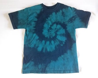 Youth XL/XXL Blue Spiral Tie Dye Unisex Shirt | reverse dye monochrome handmade hippie boho kids fashion girls boys casual tee, fits adult m