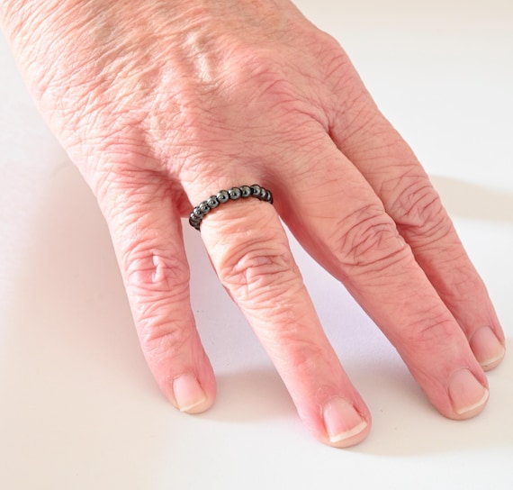 Dainty 4mm Lodestone Magnetic Bead Ring – Easy Fit Jewelry