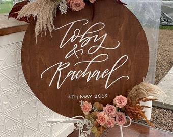 ROUND Wedding Wooden Welcome Sign | Circle Wedding Reception Sign | Personalised Custom Wedding Engagement Sign | Willow and Ink