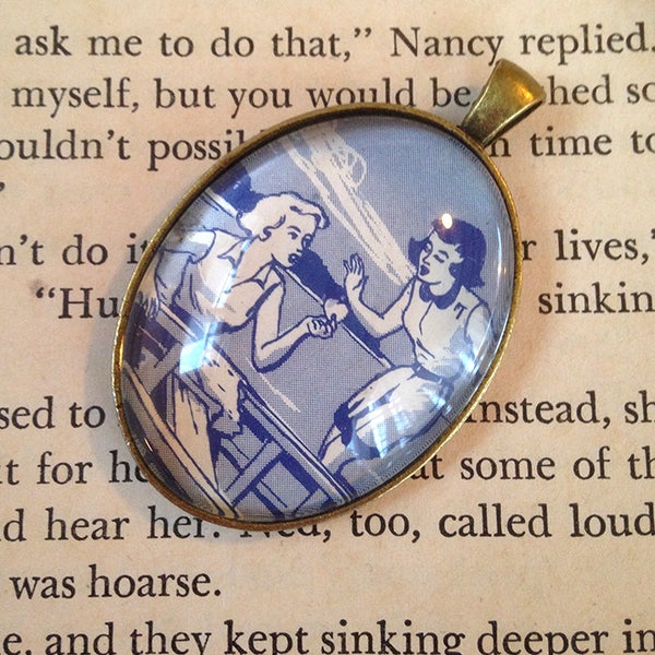 Nancy Drew “The Clue of the Broken Locket" pendant necklace