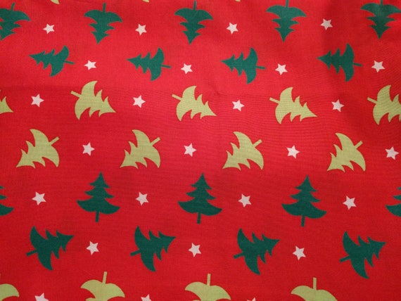 Christmas Red Dinner Napkins (Red With Light & Dark Green Christmas Trees) - 100 Percent Cotton Cloth Washable Single Sided - Set of 4