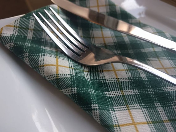 Christmas Diagonal Plaid Traditional Napkins - Green, Cream & Gold 100 Percent Cotton Cloth Washable Single Sided - Set of 4