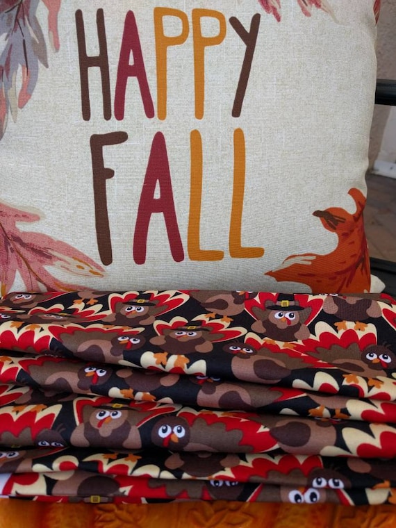 Thanksgiving Fall Fun Turkeys Cloth Reusable Napkin Set / Perfect for the Holidays - Set of 4
