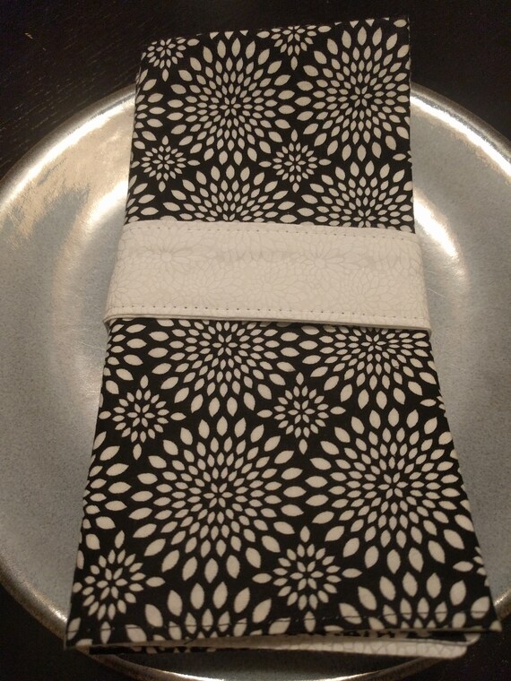 Black and White Dinner Napkin Set of 4 - Reversible Cloth Washable Double Sided - Starburst Black & White Backed with White Floral