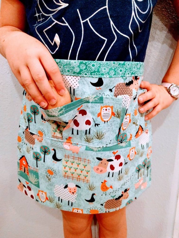 Egg Collecting Apron One Size Kids - Collecting Multi Purpose Egg Harvest Farm Apron in Farm Animal Print (2 Colors to Choose From) !!!
