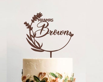 Adorno para tarta de bodas marrón / Adornos para tarta de boda para Sr. y Sra. / Corona de madera con lavanda / Adorno para tarta con nombre personalizado