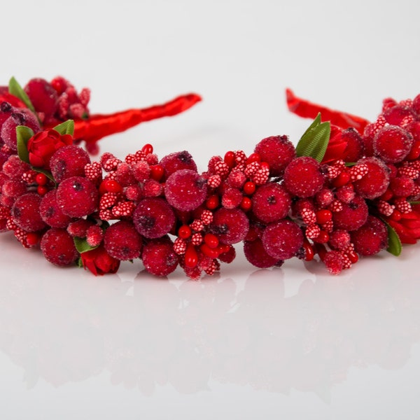 Red floral crown with frozen berries/ tulip headpiece/ Ukrainian headband / Red sparkly berry headband / Vinok / ukrainian wedding