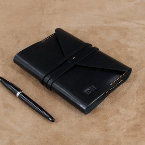 Cuaderno de cuero de regalo gratis Cuaderno A6 Cuaderno recargable Cuaderno personalizado con sobre estilo envolvente Marrón